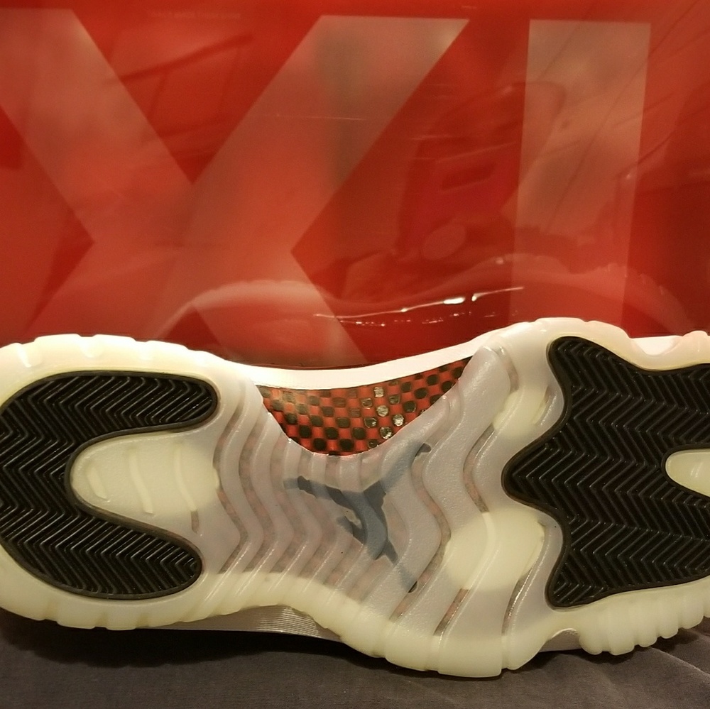 🔥RETRO JORDAN 11!!!!!!! 72-10 😍 #DEADSTOCK 🔥 - Picture 6 of 8